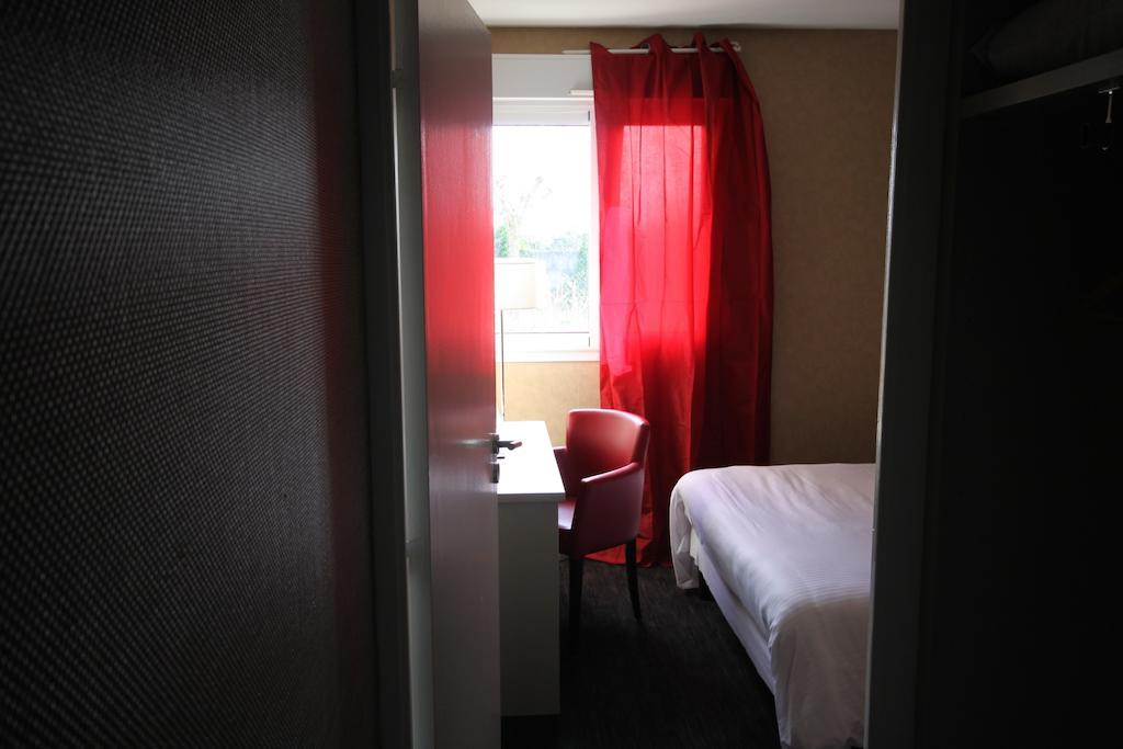 Hotel D'Arcins Latresne Екстериор снимка