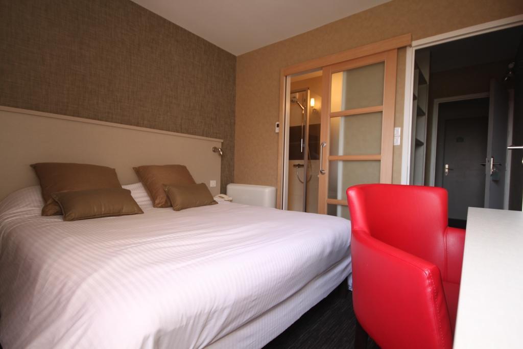 Hotel D'Arcins Latresne Екстериор снимка